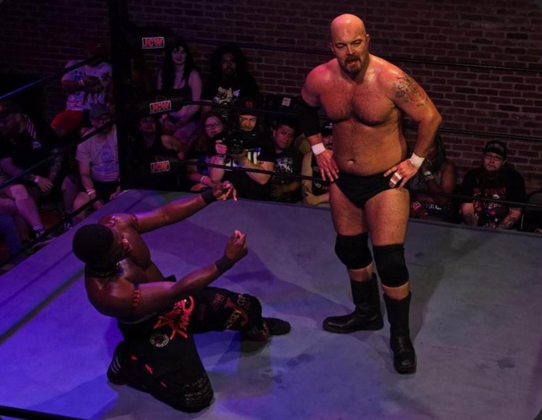 Open dates 

August 29th 30th 

September 5th 7th 14th 

October 3rd and more 

Also posted this pic cuz I’ve been losing weight and I look good 

Thanks yall 🤘🏻