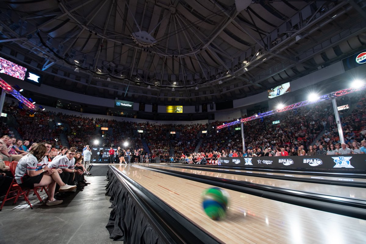 Youth Bowling tweet media