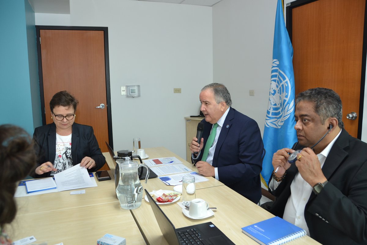 Miguel Barreto (@mbarreto_rc) on Twitter photo Esta tarde recibí, junto al Equipo de País de <a href="/ONUGuatemala/">ONU Guatemala</a>, a Balakrishnan Rajagopal, relator del Consejo de Derechos Humanos sobre la Vivienda, conversando sobre acompañamiento a esfuerzos nacionales, en cumplimiento de los derechos humanos, procurando no dejar a nadie atrás. Esta tarde recibí, junto al Equipo de País de <a href="/ONUGuatemala/">ONU Guatemala</a>, a Balakrishnan Rajagopal, relator del Consejo de Derechos Humanos sobre la Vivienda, conversando sobre acompañamiento a esfuerzos nacionales, en cumplimiento de los derechos humanos, procurando no dejar a nadie atrás.