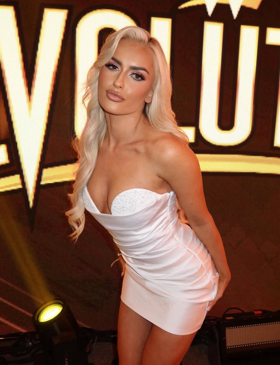 blakecoutore's tweet image. real life barbie