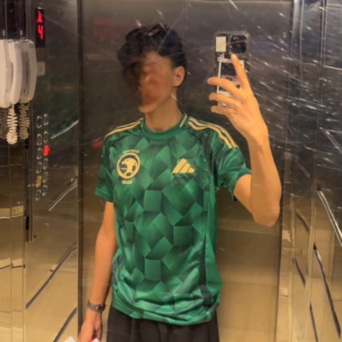 ياناس الاخضر شاقني ياناس دلوني عليه 💚