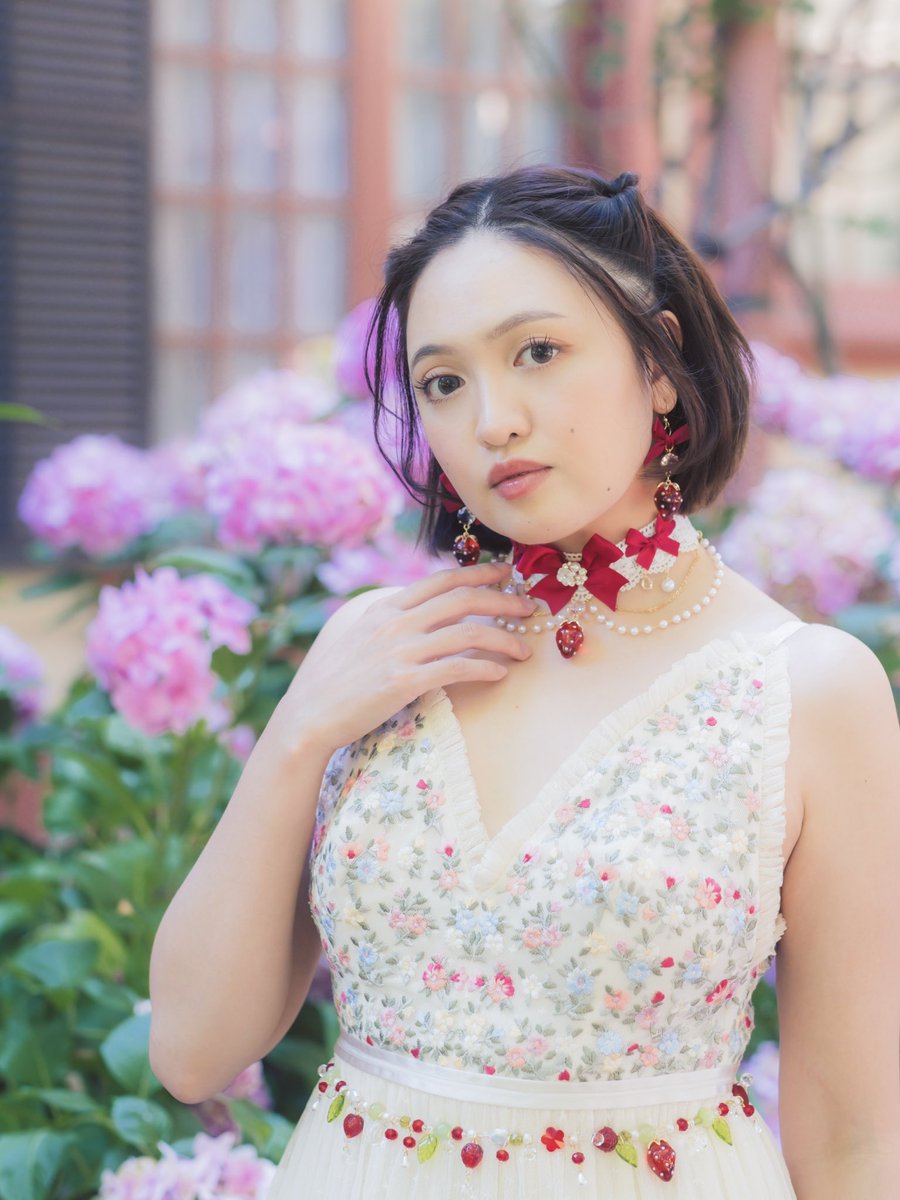 mokapuffshop's tweet image. strawberry princess @itskleine ๐ modelling the strawberry shortcake set ๐ฐ
.
.
๐ท @AriISACAT ๐