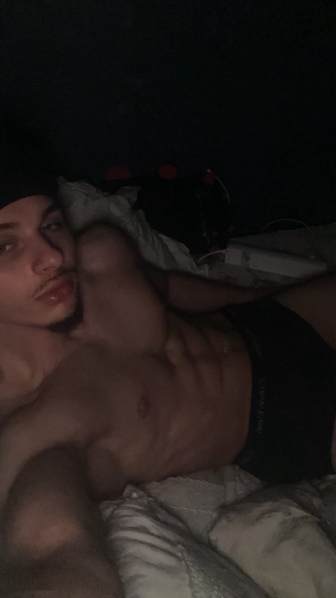 qui pour dodo sur mes pecs? :(

top4fans.com/IamLhabib

j’ai mis mon paf en boutique 🇩🇿😋😋