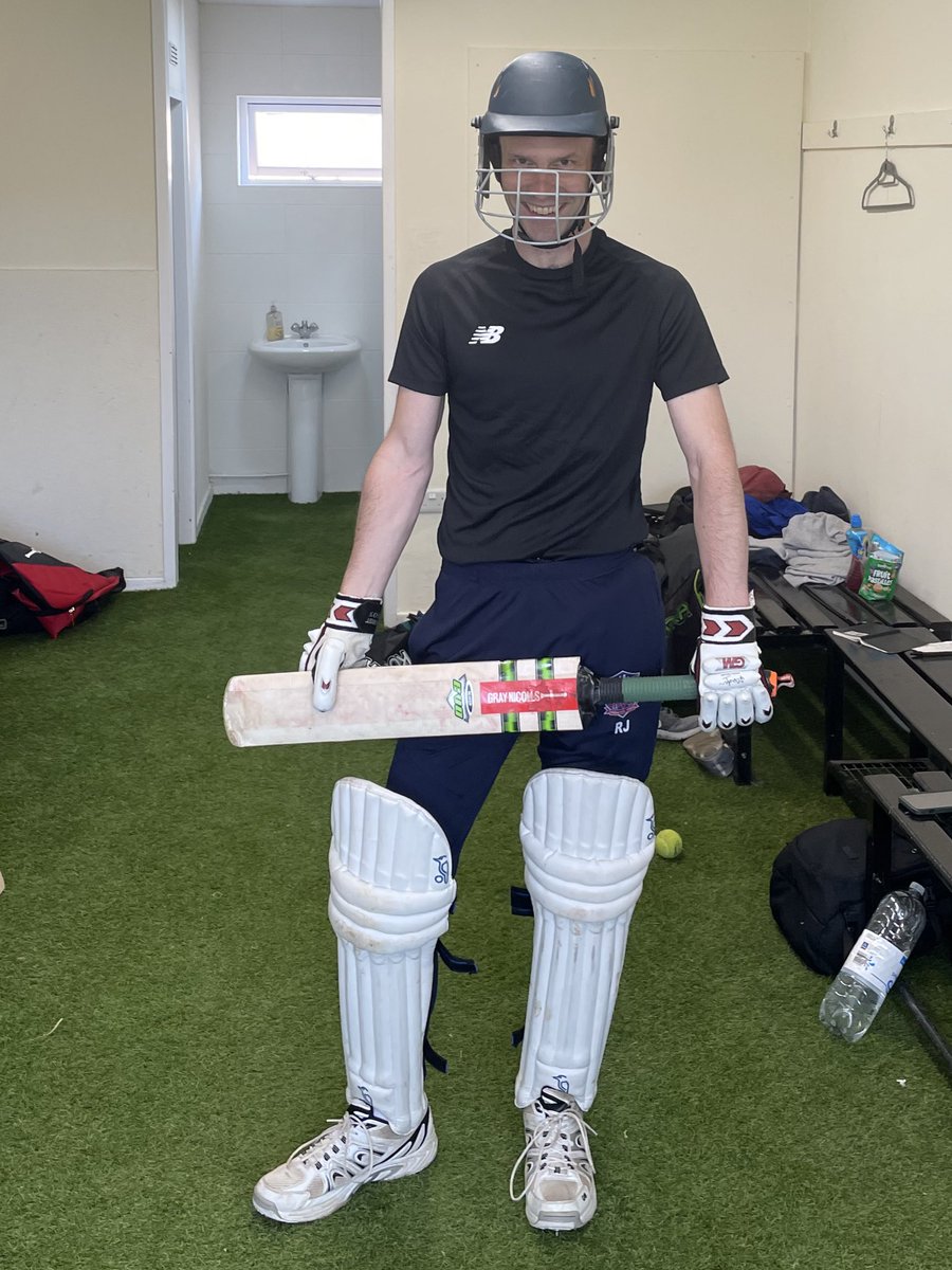 rlwjones's tweet image. I played my first ever T20. No fancy matching kits or coloured pads here, pure village from me.