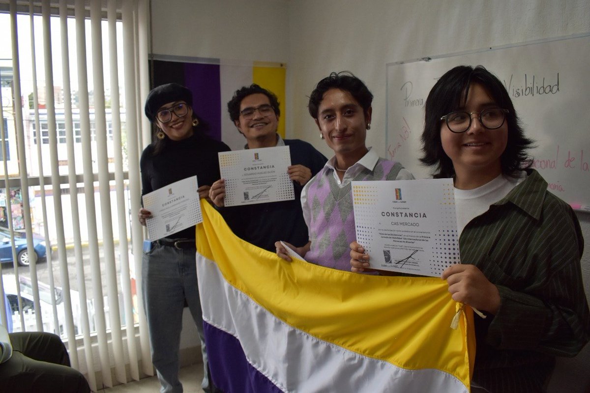 FueraCloset_AC's tweet image. Este fin de semana, llevamos a cabo nuestra Primera Jornada de #VisibilidadNoBinaria en #Calli, primer centro comunitario para personas #LGBTTTIQ+ en el Valle de Toluca.💛🤍💜🖤