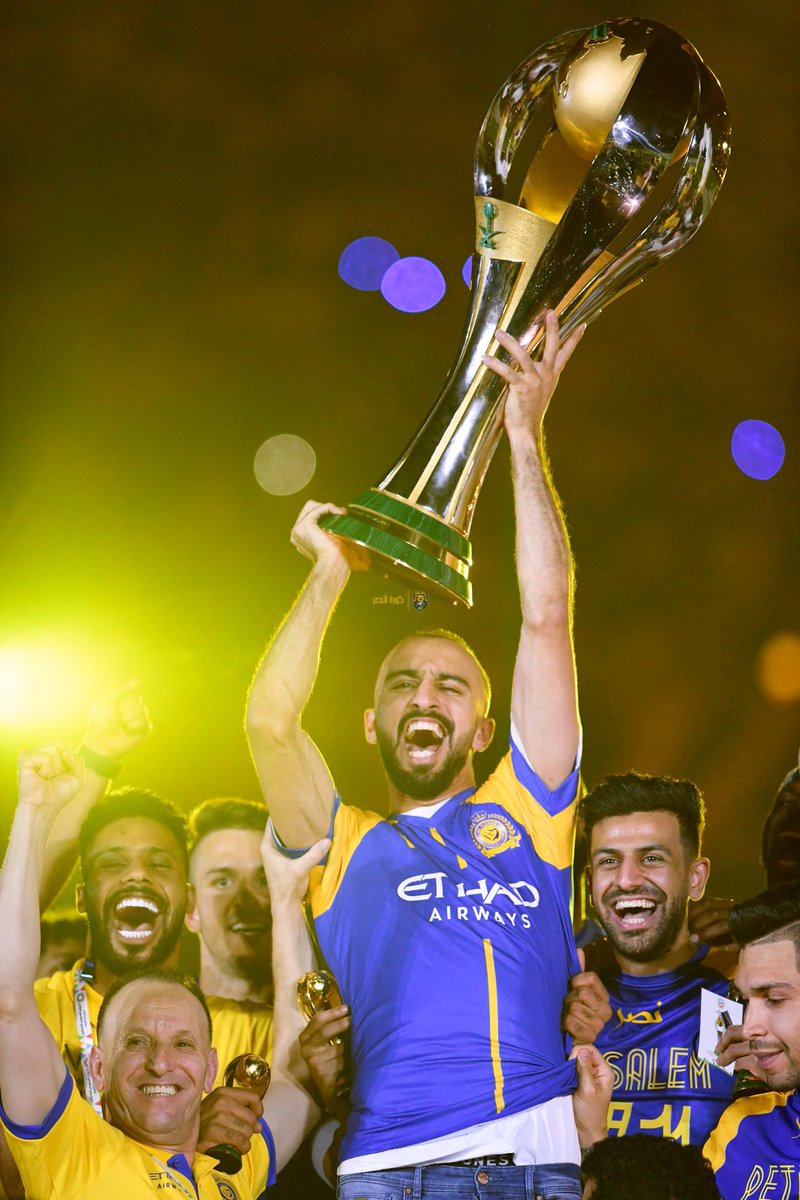 #اوسيمين_مطلب_نصراوي
لا زالت هذه ( الاستثنائية) مر وعلقم 😎