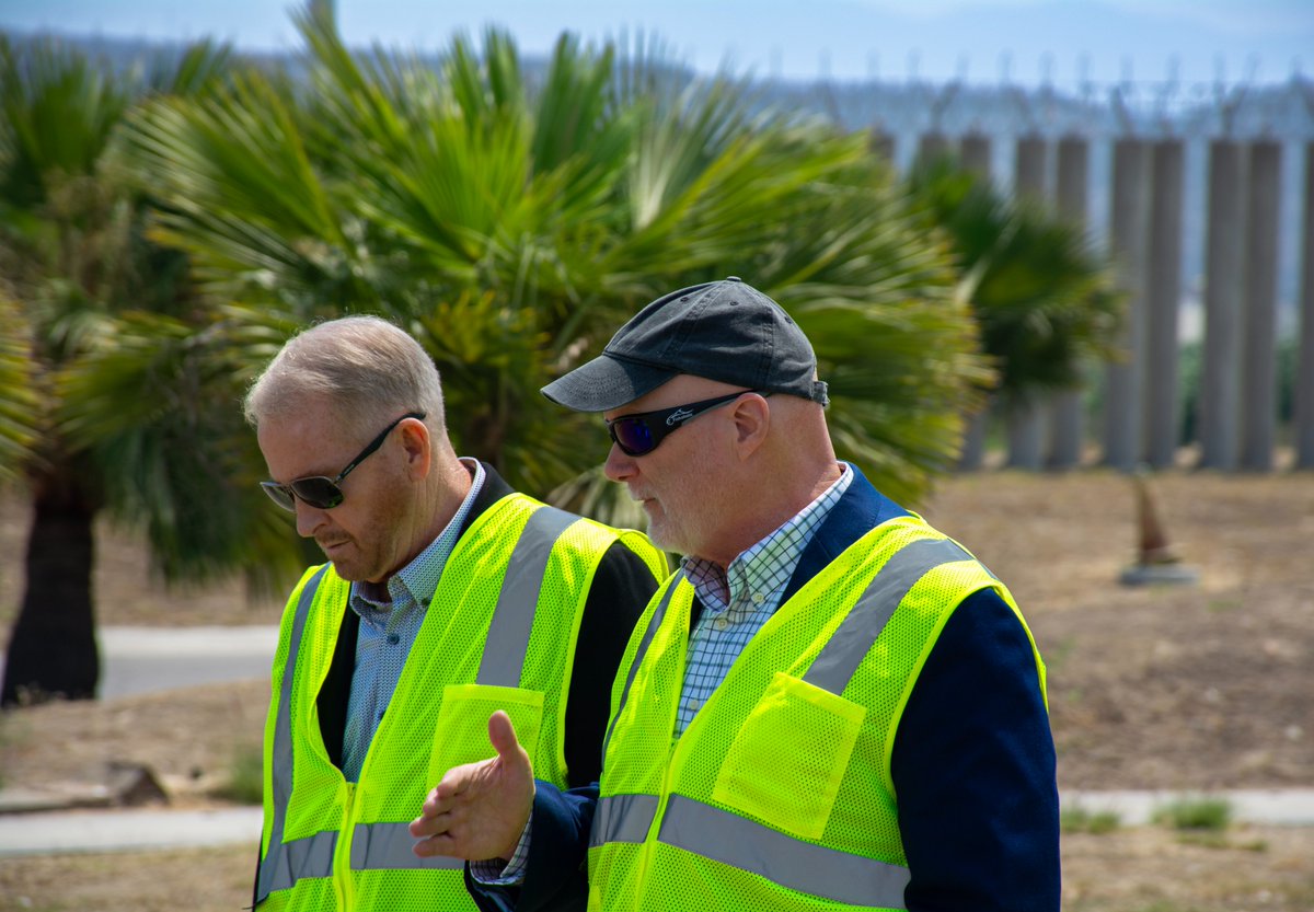 usibwc's tweet image. Today we welcomed U.S. Ambassador to #Mexico Ronald Johnson & #Tijuana Consul General Christopher Teal, @EPAregion9 Administrator Josh Cook and Thomas Corlett, Senior Advisor to @epaleezeldin to tour the #USIBWC South Bay International Wastewater Treatment Plant.
Ambassador…