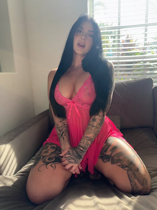 Watch ɴᴀᴏᴍɪ ғᴏxx ♡'s leaked NSFW photo on TwXstars