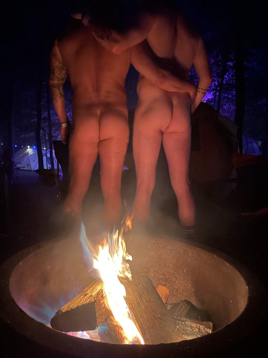 Who’s coming to plow me and <a href="/mdawg114/">mdawg</a> at @thewoodscampground this weekend? 😈🏕️🥵