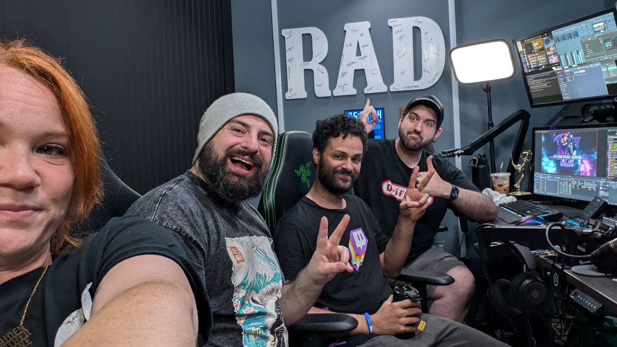 There's only one rad place you'll catch me today! Stop on by as we date everything in DATE EVERYTHING over on twitch.tv/raddoesgames