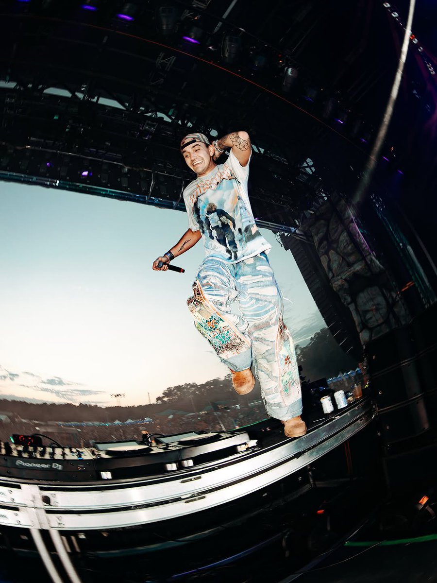 Global Dance Events (@globaldanceus) on Twitter photo Are you ready to reach your Highest Vibration with <a href="/GorillaT_/">tate:)❤️🌈</a> on August 23rd at <a href="/FillmoreDEN/">Fillmore Auditorium</a> ? Show up early for <a href="/diontimmermusic/">DION TIMMER</a> on direct support, <a href="/gunpointmusic/">Gunpoint</a> + <a href="/bawldyofficial/">bàwldy</a> 🌀🦍💫
Secure in your spot TODAY ⏩ bit.ly/GorillaTFillmo… Are you ready to reach your Highest Vibration with <a href="/GorillaT_/">tate:)❤️🌈</a> on August 23rd at <a href="/FillmoreDEN/">Fillmore Auditorium</a> ? Show up early for <a href="/diontimmermusic/">DION TIMMER</a> on direct support, <a href="/gunpointmusic/">Gunpoint</a> + <a href="/bawldyofficial/">bàwldy</a> 🌀🦍💫
Secure in your spot TODAY ⏩ bit.ly/GorillaTFillmo…