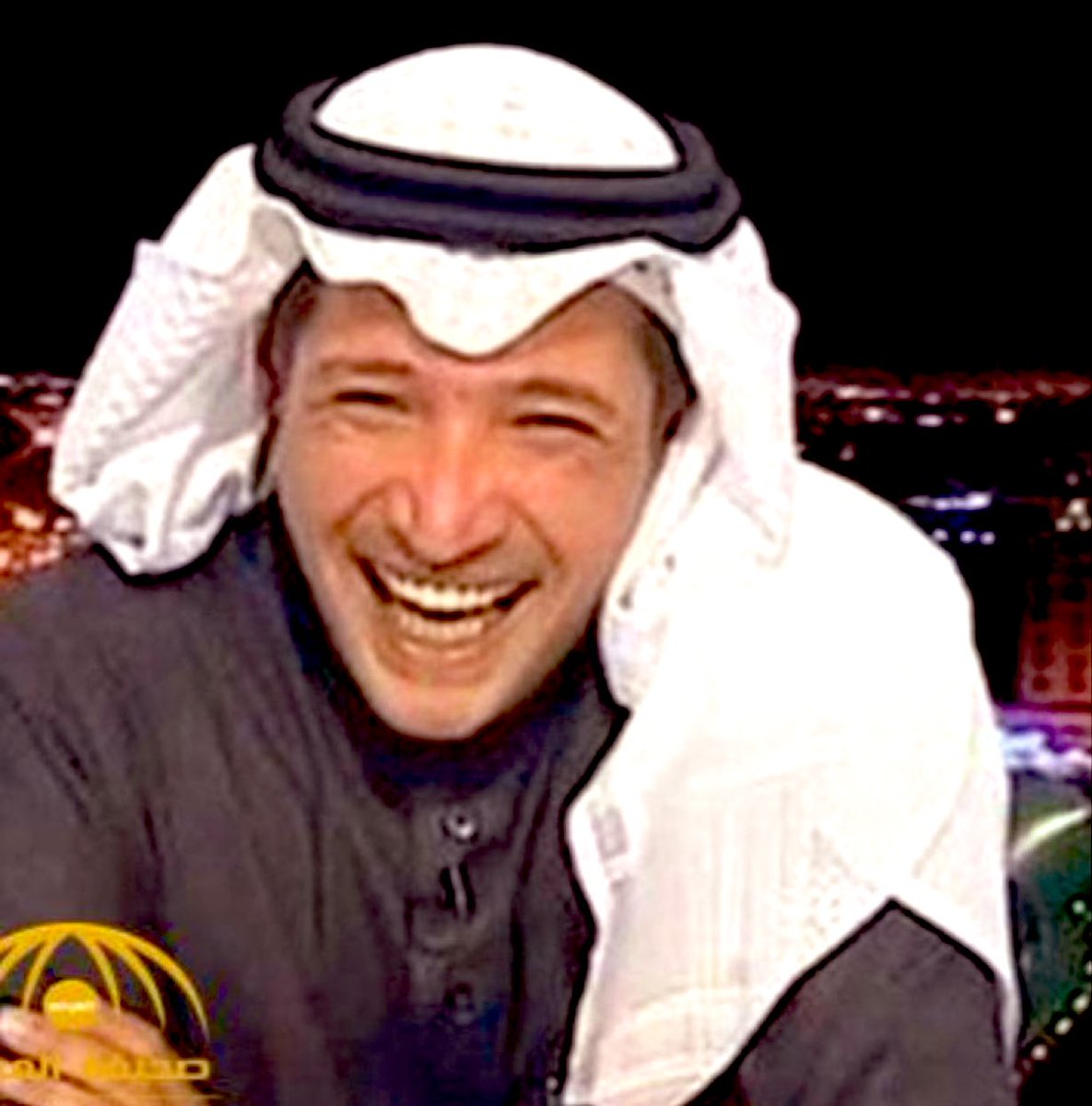 حتى لو الموت يأخذ طيّب السيرة
ما يقدر الموت يأخذ سِيرة الطيّب 
.. 
يشهد الله اننا نحبك فيه ومازلنا نذكرك
في دعواتنا .. وانت تستحق .. 
اللهم أجعله في جنات النعيم ضاحكًا
مستبشرًا عندك يارب الرحمة ..
اللهم أسكنه جناتك .. و أموات المسلمين ..
آمين آمين آمين
#عادل_التويجري