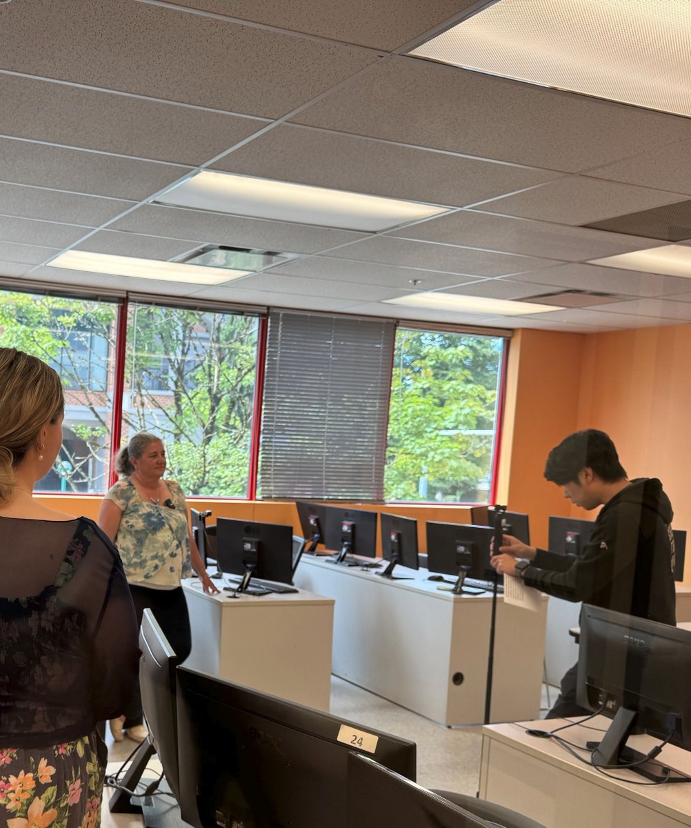 BrightonCol's tweet image. Who says fun is just for Sundays? It’s a Monday-Funday here at Brighton as we film the first scenes of our brand-new promo video! 🎥👀 Coming soon to a theatre near you 😄

#brightoncollegecanada #mondayfunday #filmcrew