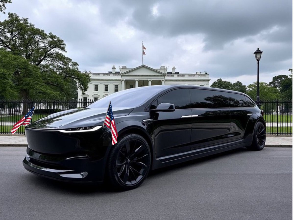 LeenaZane's tweet photo. "Rolling in style at the heart of the nation's flag  🇺🇸It looks so great and tempting. https://t.co/ZPED4QNfK8