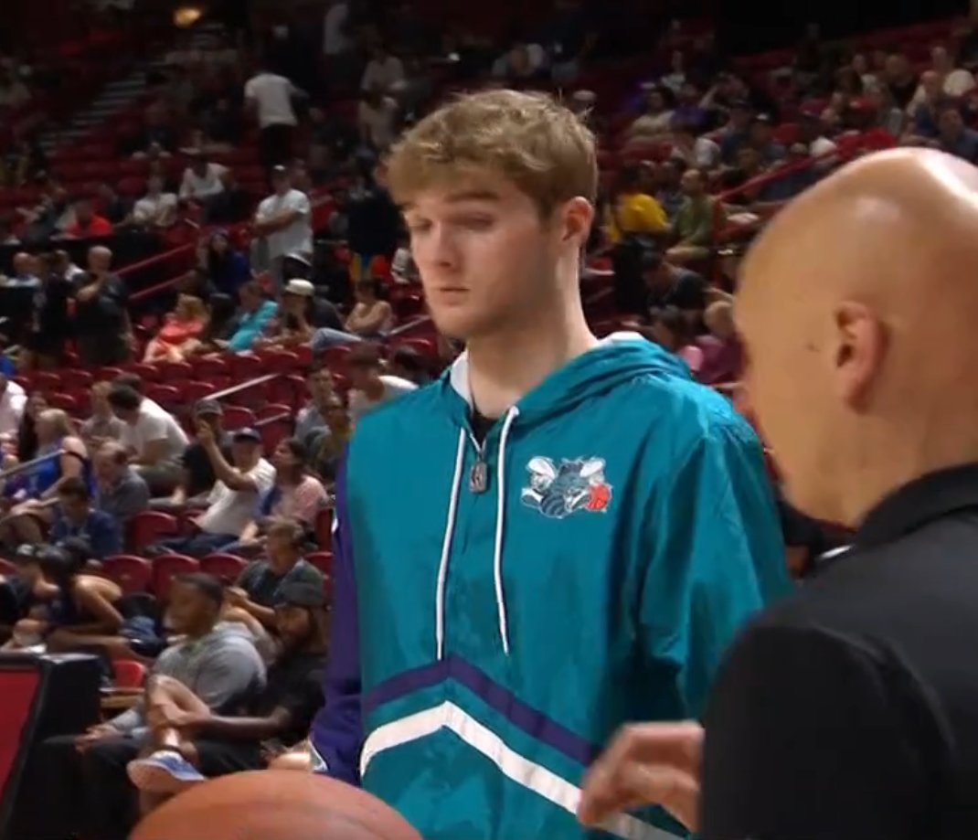 Liam McNeeley with the throwback jacket. 👀