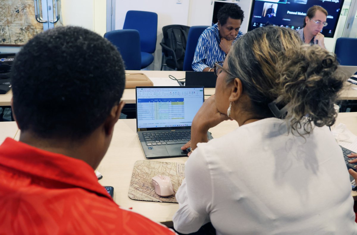 UNDP_Pacific's tweet image. Recently, UNDP led an HIV scale-up planning workshop with @MOHFiji, @UNAIDS_AP & @WHO.
Key outcomes:
✅ National/divisional plans
✅ Gap analysis
✅ Procurement strategy
✅ Monitoring framework
We continue to work closely with the Ministry to strengthen the HIV response in Fiji.