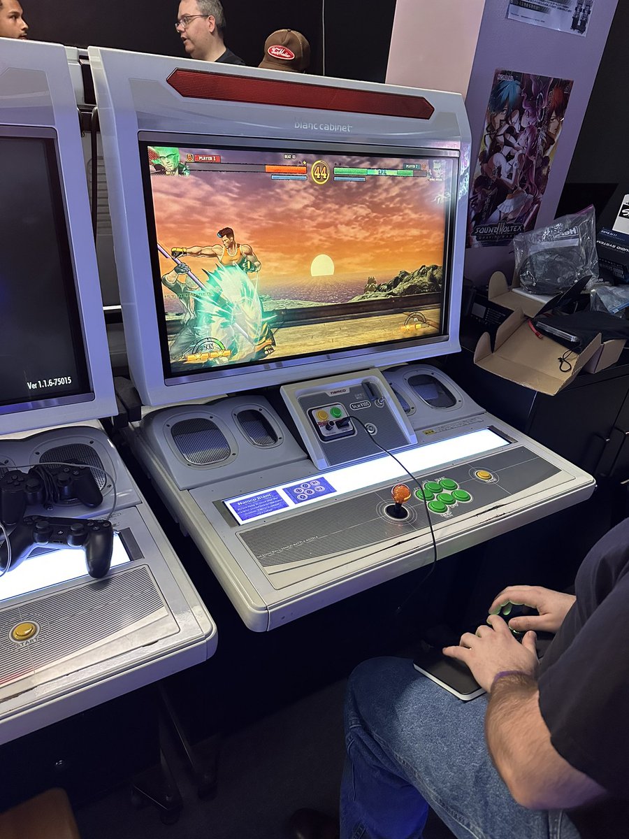 The Training Room session:

Bring your fight sticks or controllers, come practice and level up with local players! Newcomer, veteran, or somewhere in between? All players are welcome!

7/18[day before #TournamentOfThrones]
7-10pm
Durham, NC <a href="/XepherArcade/">Xepher Arcade</a>