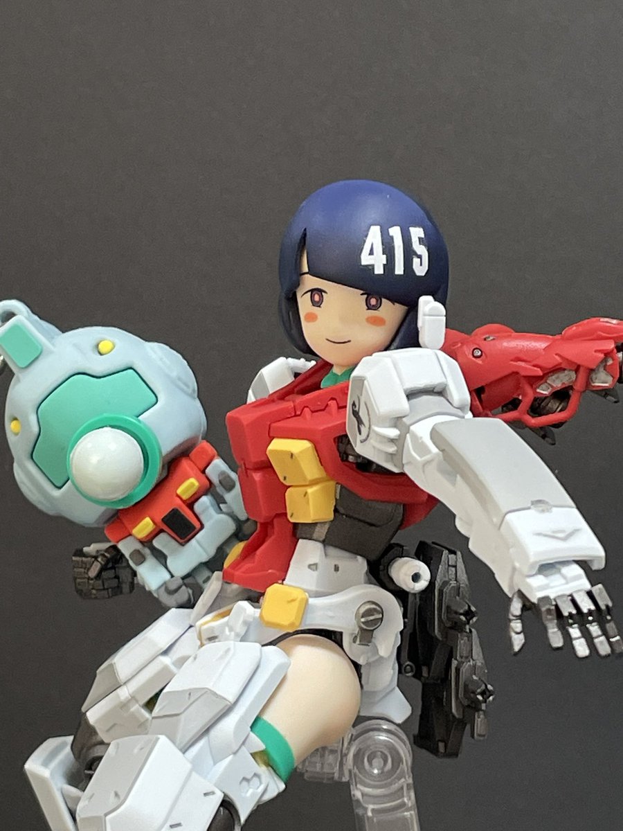 こちら妻の作品です。
コンペと関係ないけどやりたくなったとのこと。
やりたい事やるのが良いと思います。楽しいから。
いや、コンペも楽しいです。ネタと締切がくるし…
夫婦揃って水コンペ苦戦中です…
＃ガンプラ？ #ほしきたべーす