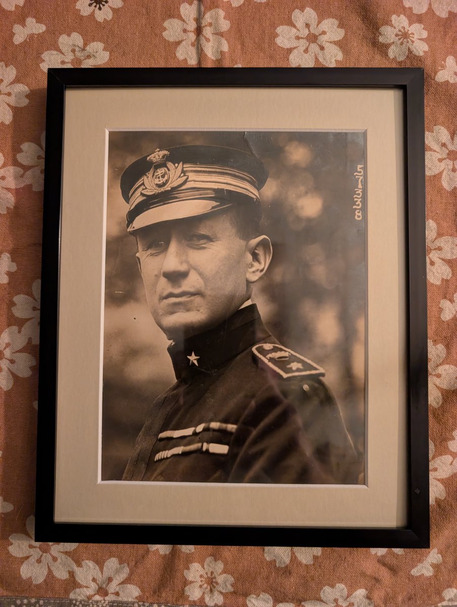 josefius's tweet image. I recently acquired a 1917 original press photo of Guglielmo Marconi, inventor of the wireless telegraph.
#telegraph #morsecode #wireless #AmateurRadio #CW #hamradio I had it framed due to how brittle the paper was, it tore from the wind taking it in to get framed.