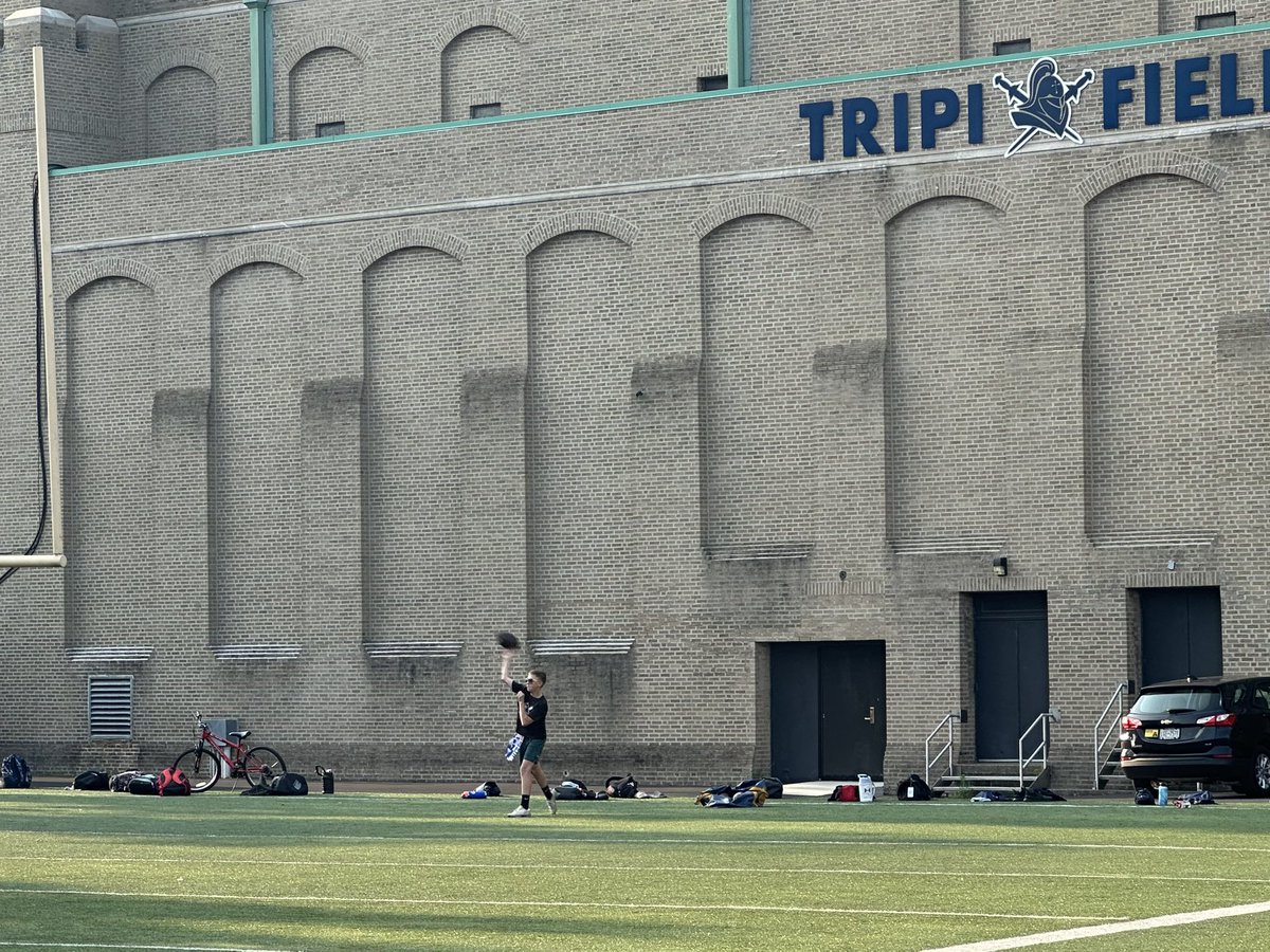 Joshua_QB's tweet image. Trying to learn how to use rotational and ground force to take things to the next level with the help from my guys @M6Sports! Camp starts two weeks from today!
@QBHitList @wny_football