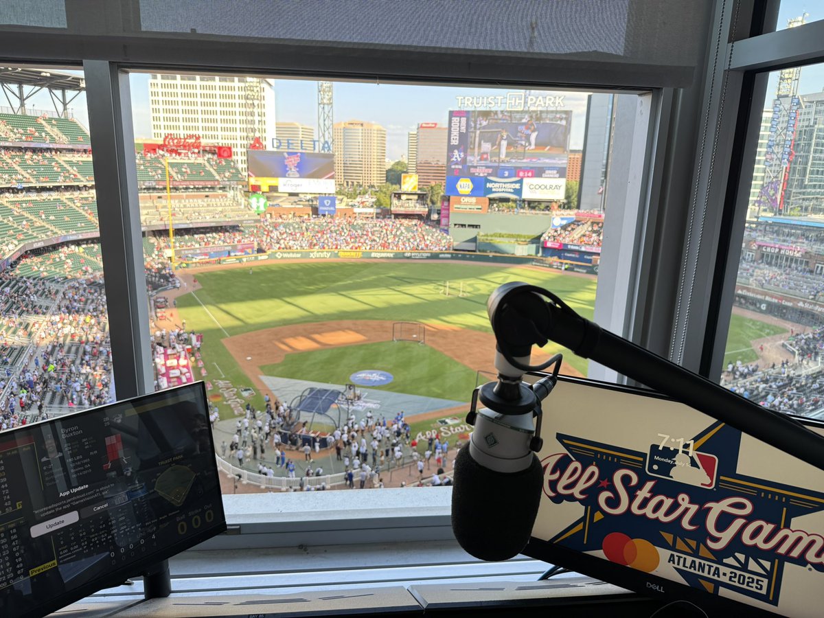 One hour and counting til #homerunderby2025  Let’s goooo