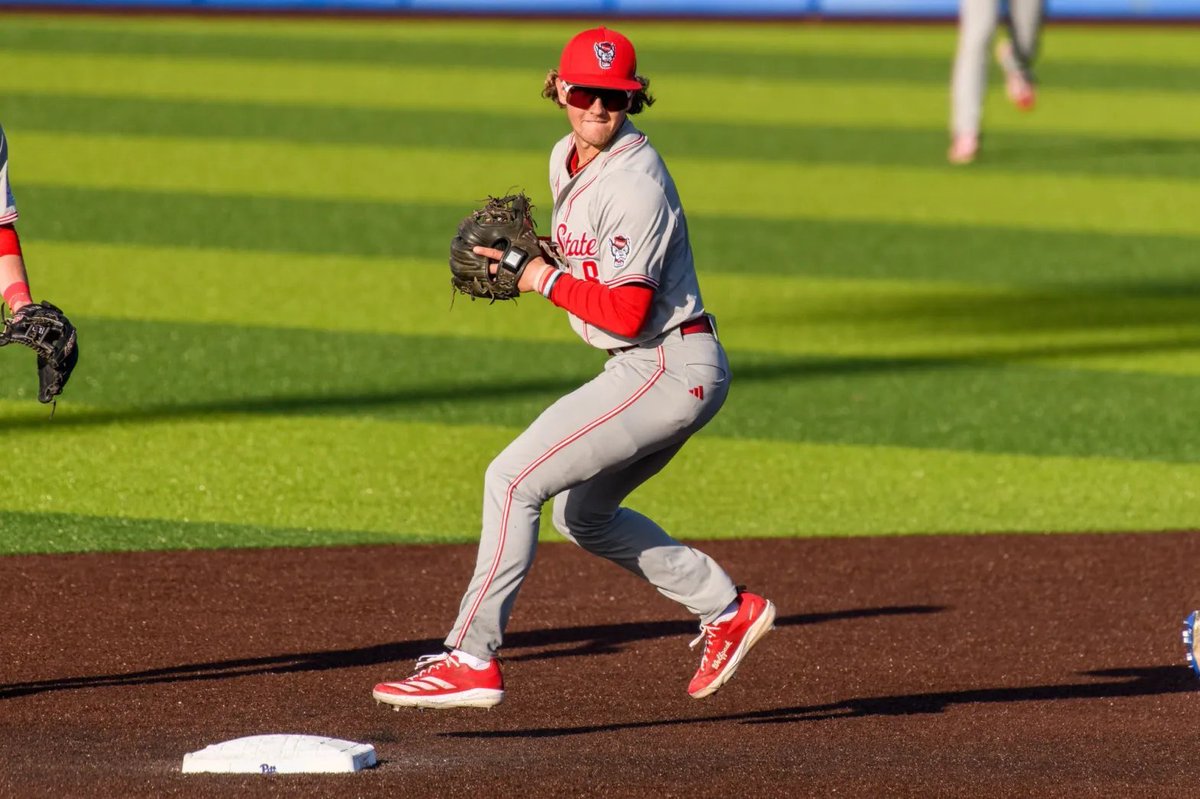 sdutSanders's tweet image. News, notes, stats and video to highlight the #Padres' Day 2 draft selections.
sandiegouniontribune.com/2025/07/14/pad…