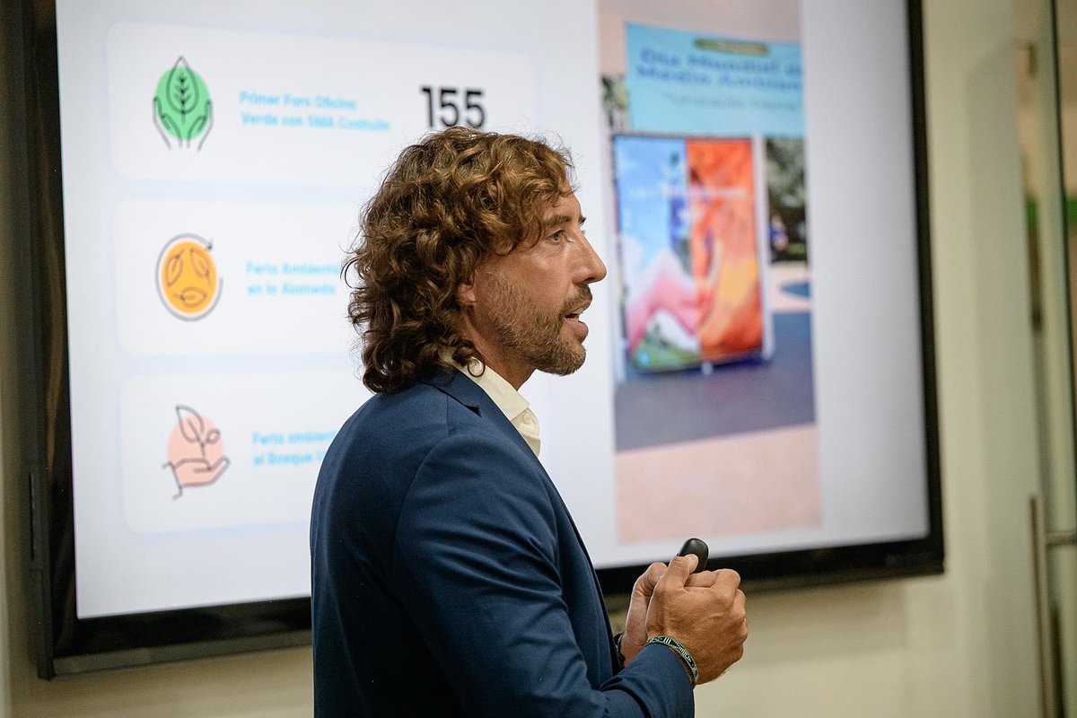 Hoy llevamos a cabo la Sesión del Consejo de Administración de Aguas de Saltillo, donde revisamos los avances en el fortalecimiento del abasto de agua para la ciudad. Hemos inaugurado dos nuevos pozos, y durante el resto del año se incorporarán cuatro más, lo que permitirá (1/2)