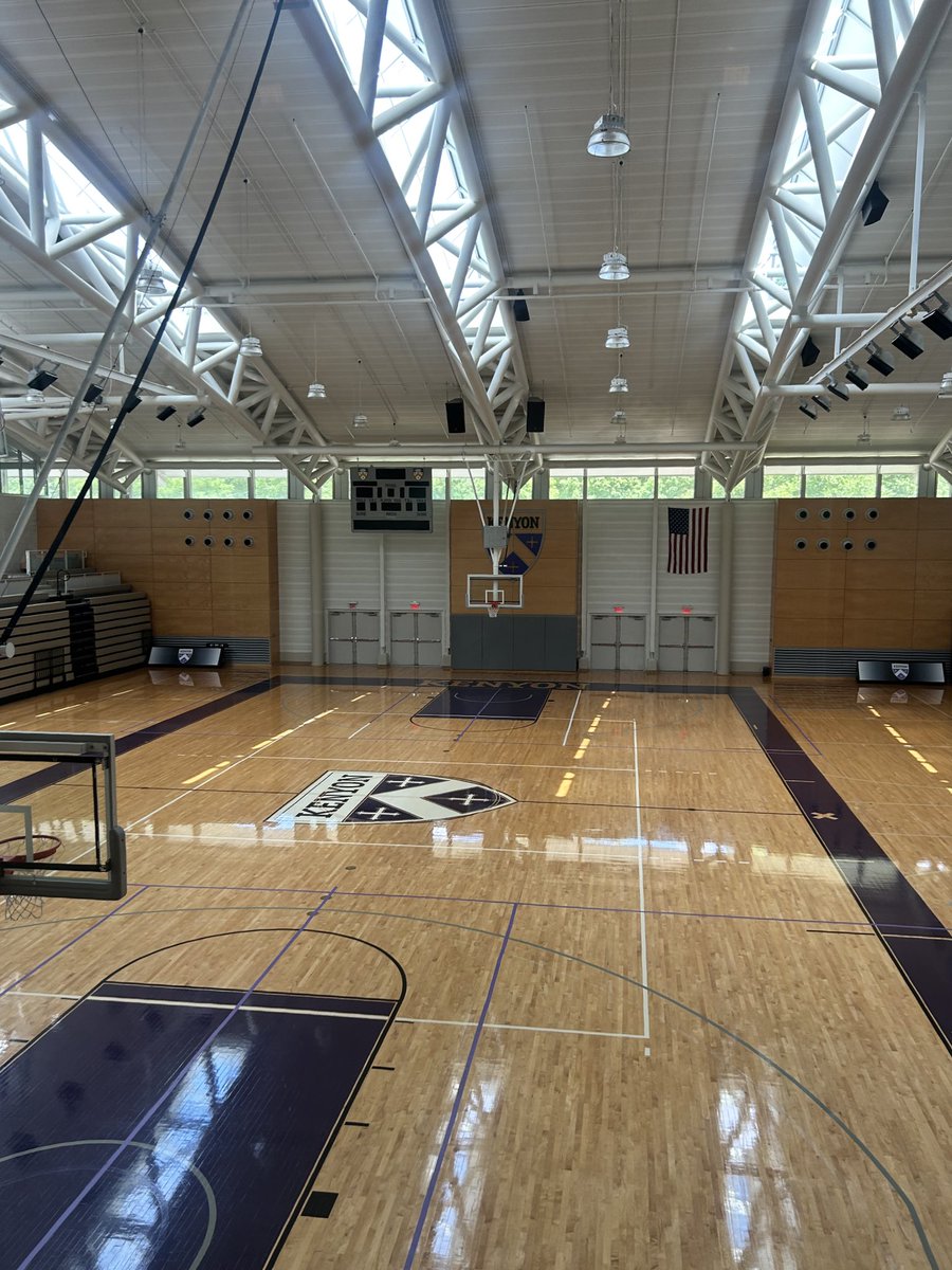 ridgetaylorfb's tweet image. Had a great time today on my visit at @KenyonFootball! Checked out some really great athletic facilities and also toured a beautiful campus.
Really enjoyed talking some defensive football with @CoachKD_77. Looking forward to coming back for a game!
@IanMGood @Coach_Hively…