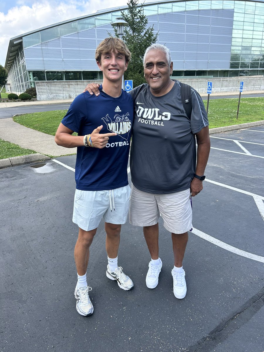 ridgetaylorfb's tweet image. Had a great time today on my visit at @KenyonFootball! Checked out some really great athletic facilities and also toured a beautiful campus.
Really enjoyed talking some defensive football with @CoachKD_77. Looking forward to coming back for a game!
@IanMGood @Coach_Hively…
