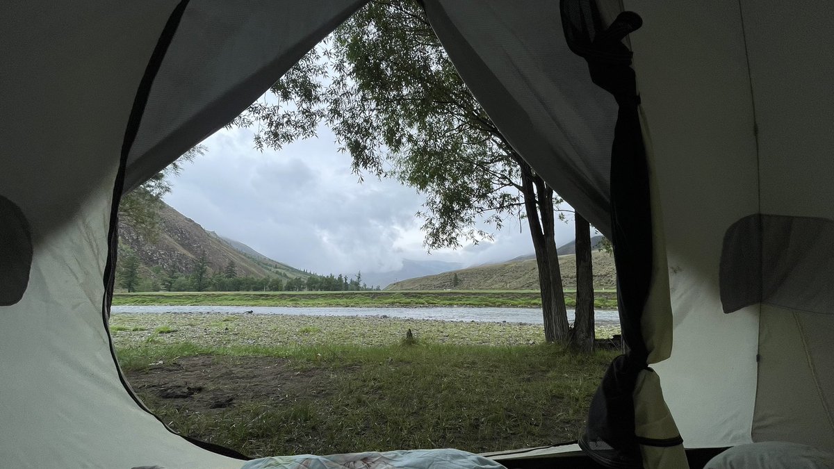 Өглөөний мэнд. Өнөөдөр миний бөмбөлөг хөөрдөг өдөр