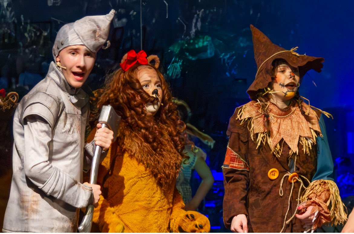 Spoiler alert….Its TODAY!!! 

Curtain Up tonight, 7pm, Kansas. 

I mean Newbridge memo…. 

🐦‍⬛🦁🪓🧹🪄👑🎈❤️

newbridgememo.co.uk/events/wizardo…

<a href="/IslwynHighDrama/">Islwyn High Drama</a> <a href="/IslwynHigh/">Islwyn High School</a> <a href="/caerffilimusic/">Caerphilly Music Service</a> <a href="/NewbridgeMemo/">Newbridge Memo</a>