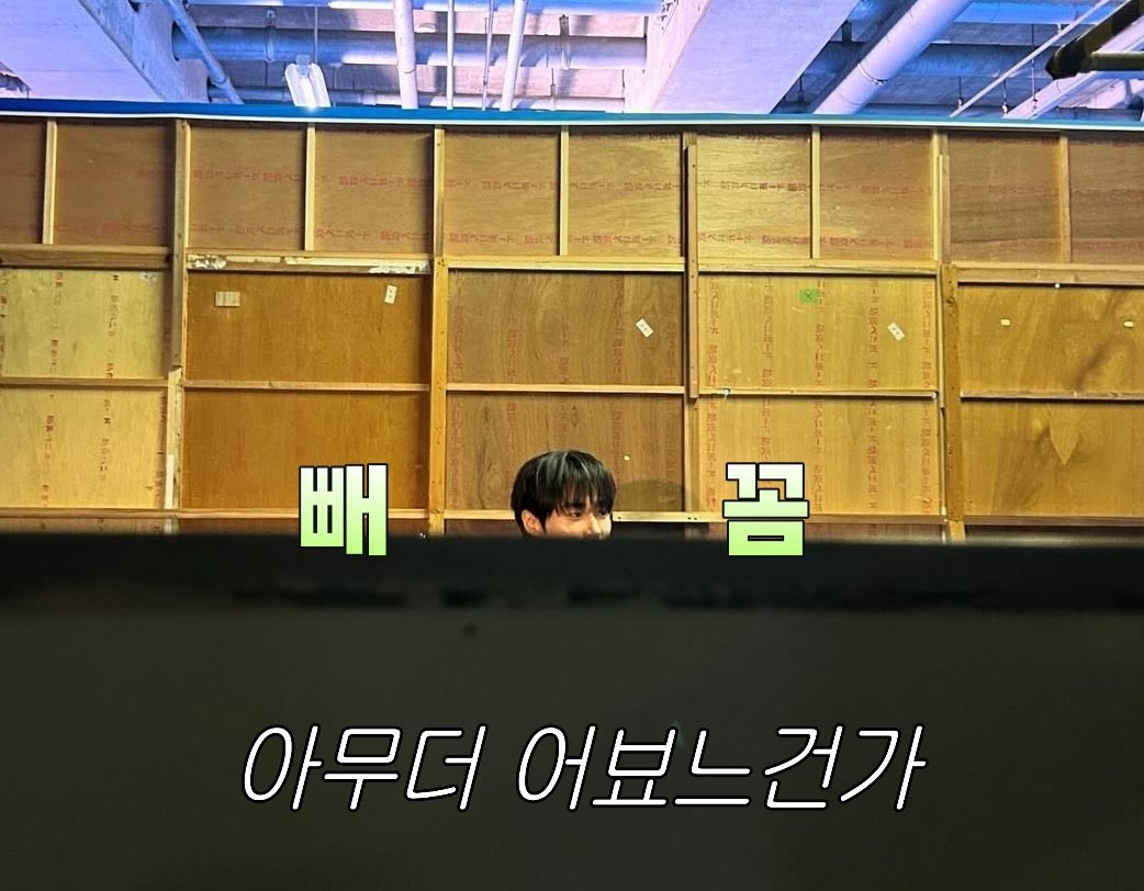 이상하다
요즘 내 트친샘들 왜케 활동을 안하시지라고
생각했지만 다들 추천탭에 가있어서 
안보인거였다....라는 개어이없는 상황에 관하여