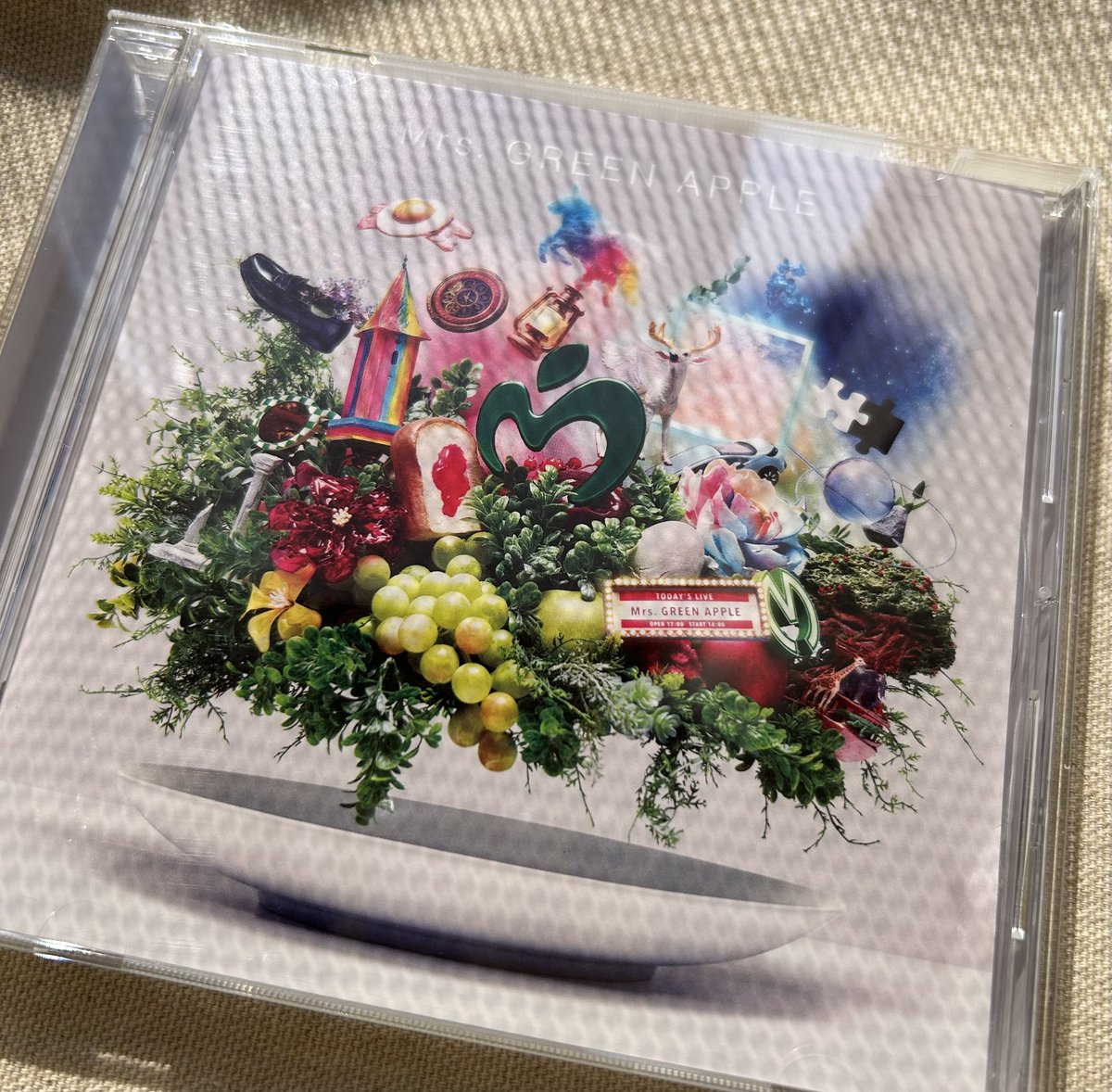 - ̗̀ 🍏  ̖́-
この数年gvn関係の曲しか流れなかったわたしの車に
こちらをお迎えしました😍