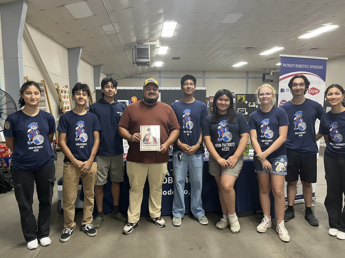 Javier4Congress's tweet image. It’s always a great time at the Stanislaus County Fair! It’s a fantastic place to meet folks with shared values from across our Valley. #CA13
