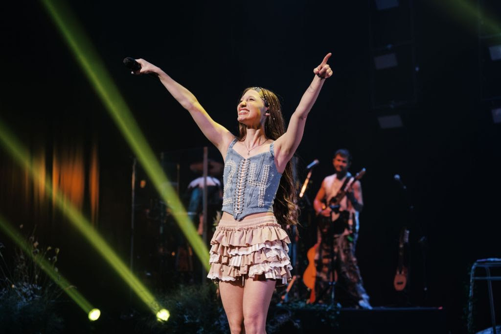 Yami Safdie llega al Gran Rex con un show único que trasciende generaciones

loqueva.com/yami-safdie-ll…