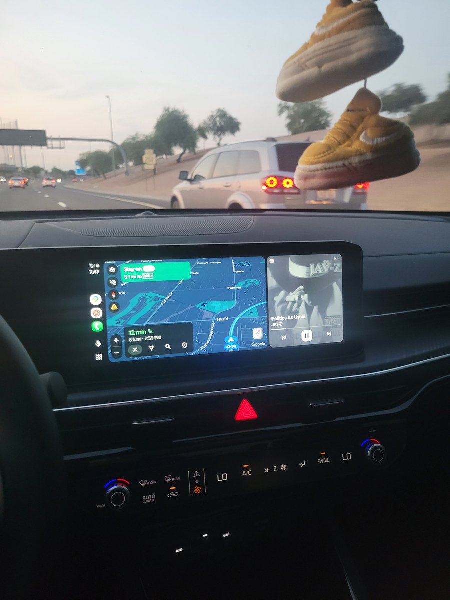 FlexFromJersey's tweet photo. Politics as Usual....IYKYK #Hov #NYC #AZLife #Book1s https://t.co/rBHIkjHDvT