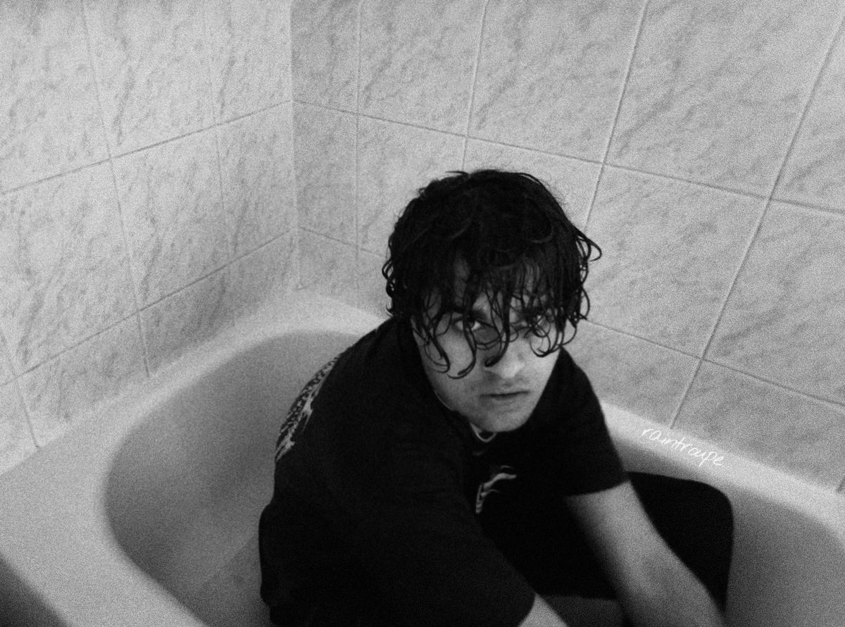 RAINTROUPE's tweet image. wet for rain pt. 2

the rest on instagram: @RAINTROUPE