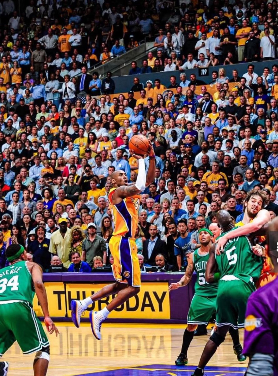 This picture is so Goated 🐐👑