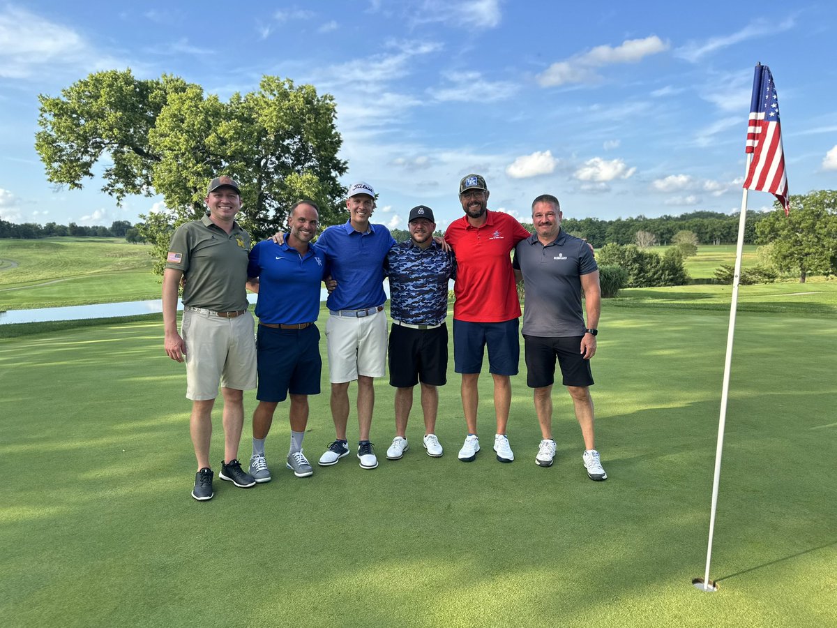 CONGRATS to our winning team this year, “Belles Cocktail House”. After two rounds of the shootout, they dropped a key putt to take the trophy 🏆