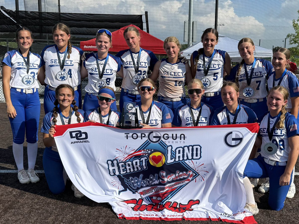 KinsleyLaha's tweet image. Another great weekend back home with my team going 5-2 but unfortunately coming up short in the championship of the Heartland World Series. 🥈🥎

.444 AVG
.500 OBP
8 hits (5-1B, 2-2B, 1-3B)
4 RBI
6 Runs

Back at it tomorrow in KC!

@cnote1616 @ejonesrockchalk @SelectFP2011