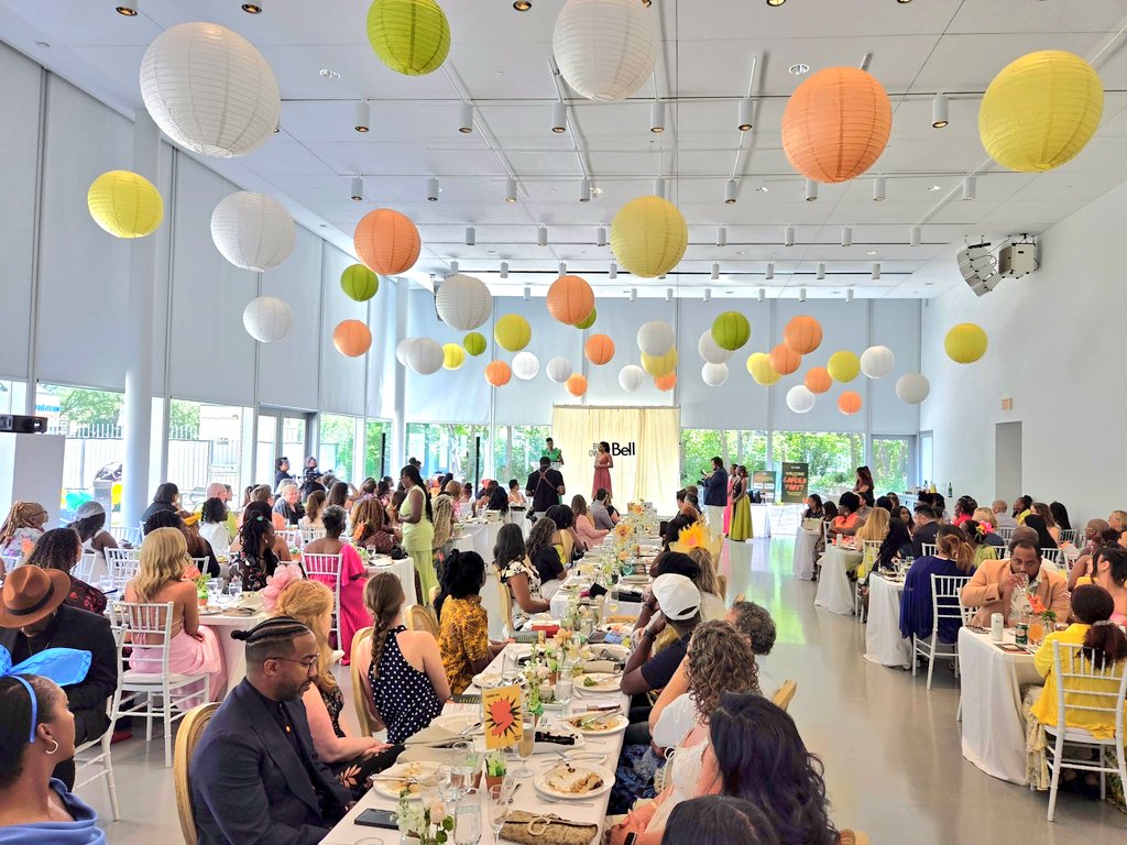 JohnPaulDanko's tweet image. Truly spectacular afternoon at the BLK OWNED Garden Party and Fundraiser - celebrating #HamOnt Black-owned businesses & entrepreneurs.
Congratulations to all the award winners & nominees! 🏆