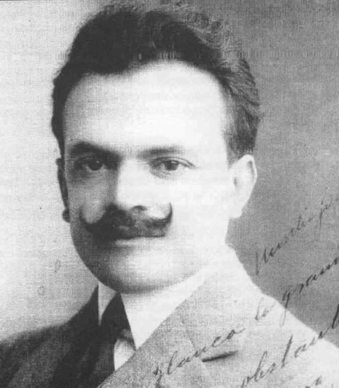#undíacomohoy en 1939 Francisco J. Múgica anunció su retiro como candidato presidencial para las elecciones de 1940.
El Partido de la Revolución Mexicana consideró que su discurso radical afectaría la contienda en favor del candidato de oposición, Juan Andreu Almazán.