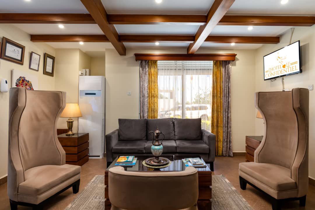 LeConfidentiel_'s tweet image. A warm smile, quick service, and genuine hospitality the reception here is top-tier! Felt welcome from the very first moment. 🛎️✨ #GoodReception #HospitalityMatters”