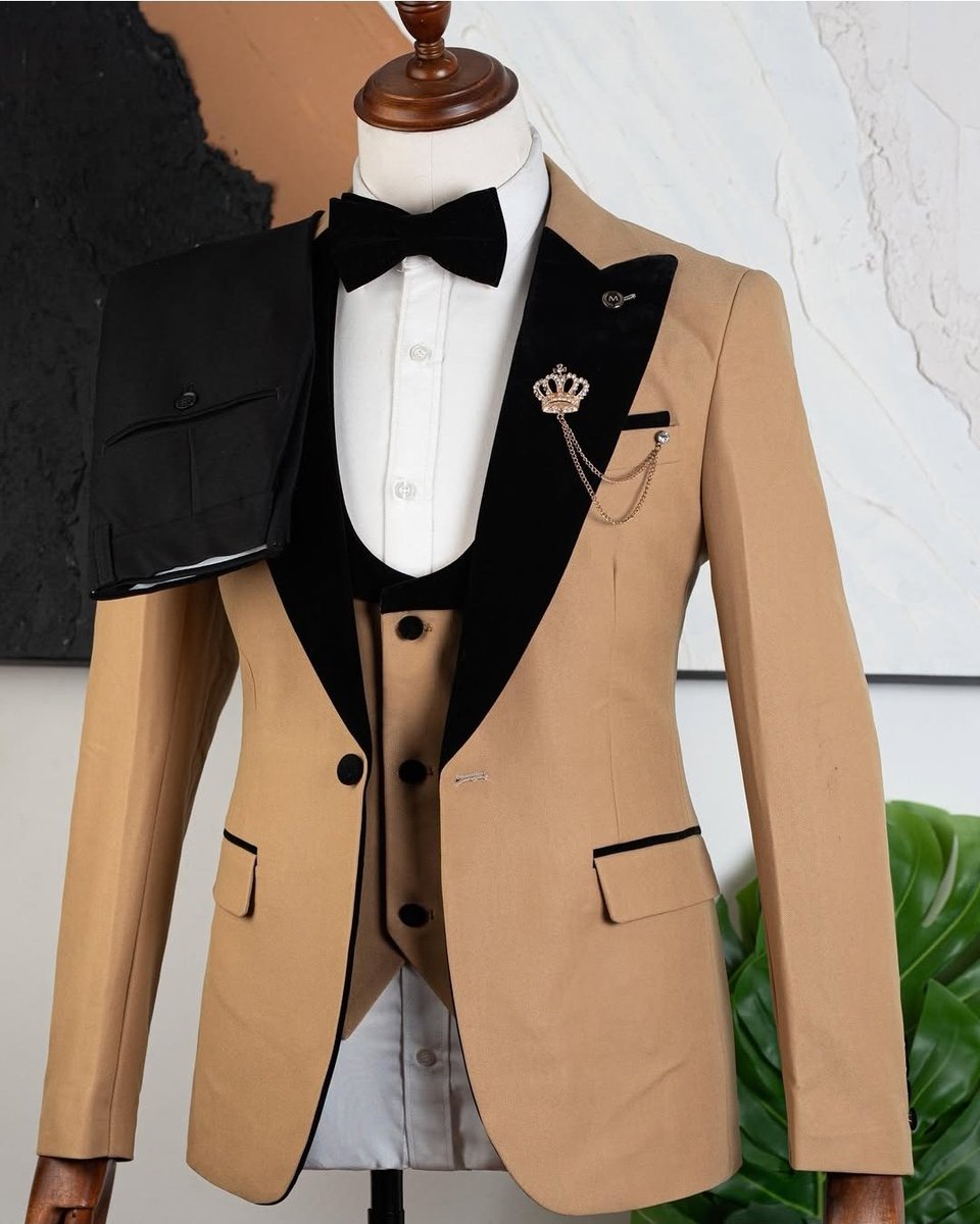 Una harusi? Send-off? Au kazini unataka kuonekana smart?
Suti kali hazisubiri, agiza yako kutoka <a href="/suitmseleleko/">suit_mseleleko</a> leo.

🧥 Three pieces (koti, kizibao + suruali): 180,000
🧳 Safari Suit: 150k–170k
👔 Shirt: 30,000 | 🌹 Ua: 10,000
📿 Chain: 10,000 | 👔 Tie &amp; Pocket square: 15,000
✨