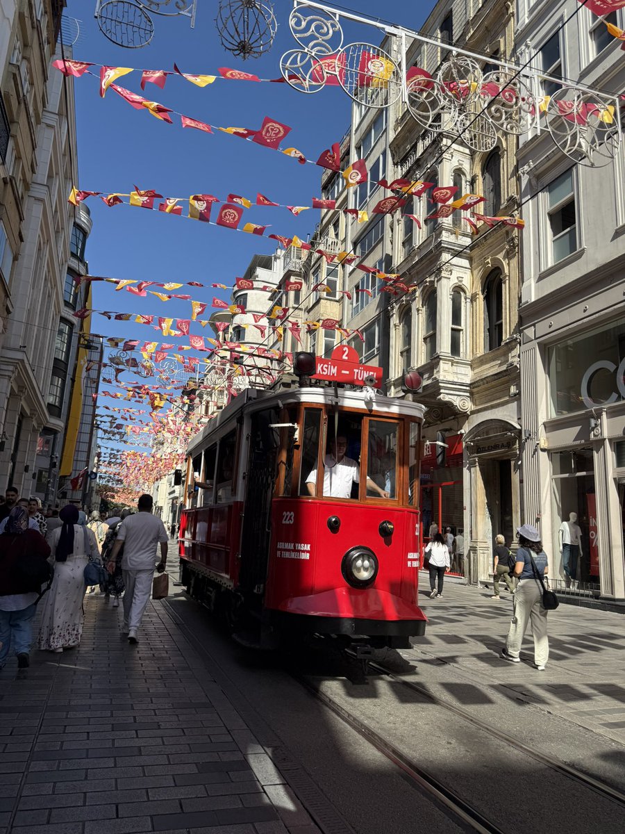 26Aimi's tweet photo. トルコ🇹🇷なう https://t.co/IwB2JsPcij