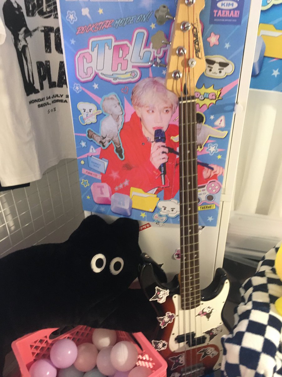 h0tcak3_02's tweet image. 𝘾𝙏𝙍𝙇+𝙍 : 𝙍𝙤𝙘𝙠𝙨𝙩𝙖𝙧 𝙈𝙤𝙙𝙚 𝙊𝙉! 🎸⚡️
#마더태래사_접속중 @press_ctrlR 

📍오디너리아카이브

가자마자 노래하는 태래를 내가 가장 사랑했구나를 느낄 수 있었던 공간 
태래의 목소리로만 가득한 공간이라 너무 좋았어요 
노래하는 태래 ♡ 꿀타래 나 안아....