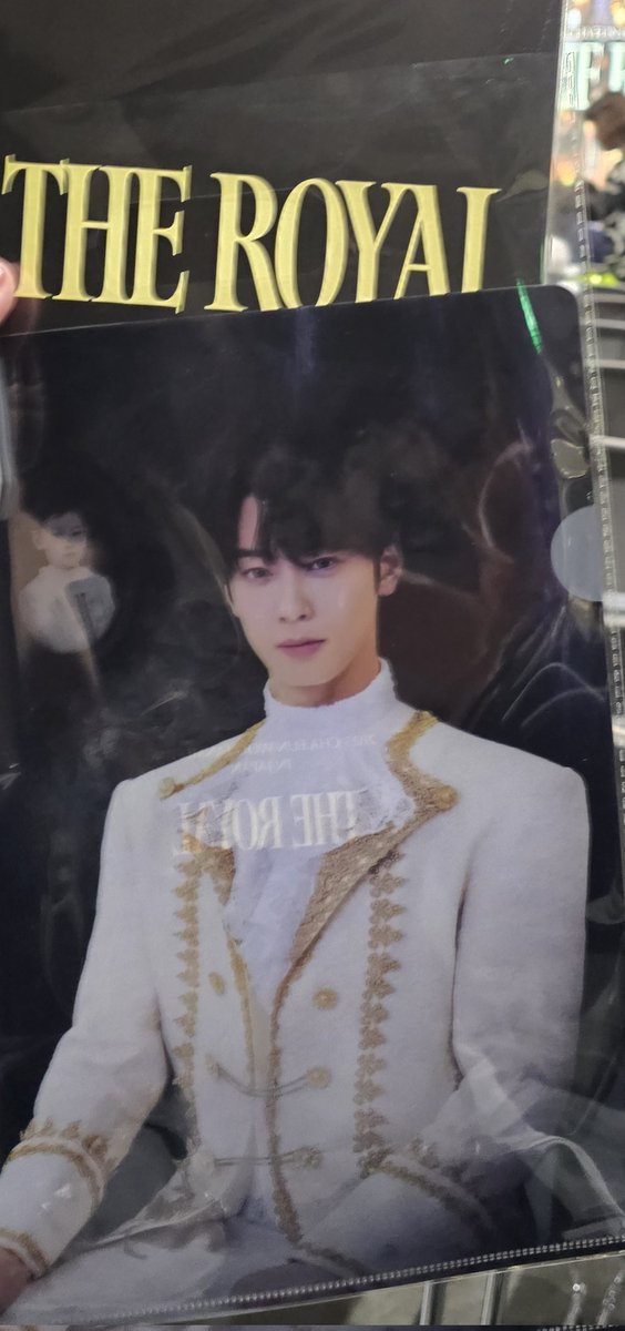 #THEROYAL 
#CHAEUNWOO 
無事有明アリーナ到着❣️
会場内スマホ撮影OKですって～
🥰