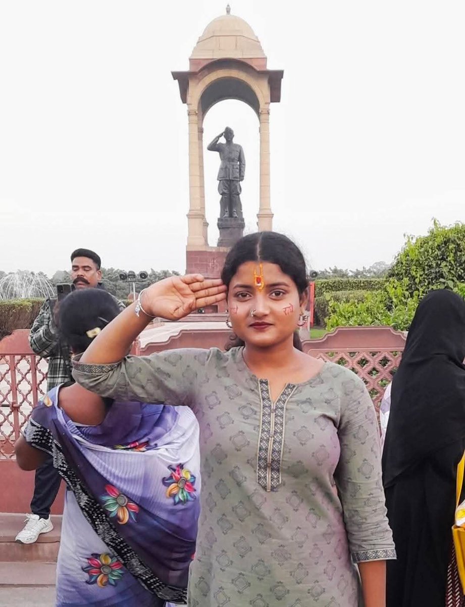 EducationalIdea's tweet photo. @BisiSoumya24793 is no more But The QSN Now is How to Give her Justice &amp; Other Students ?
@narendramodi @MohanMOdisha 
1.Suspension is not a Punishment,Terminate All Culprits &amp; Internal Committee members,Police Authorities
2.Set a Guidelines of Grievance Redressal hardly in 24hrs https://t.co/vaj9Yzllrv