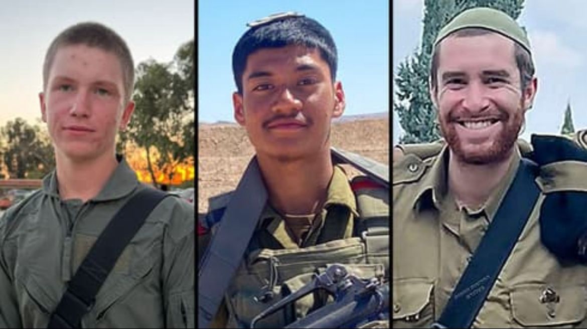 ZoeAriella_'s tweet image. Yuli Factor (19) had so much plans for future
Shoham Menahem (21) was a tank driver like his World war POW father
Shlomo Shrem (20) had planned to get married on September
They have fallen defending their country against evils!!! yesterday💔💔💔