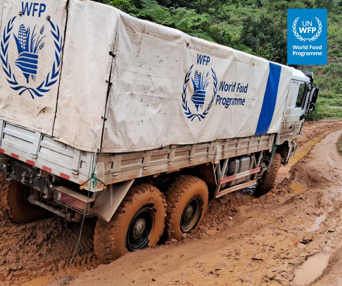 PamMadagascar's tweet image. π Essential supplies delivered to #Ikongo despite difficult access. As malaria cases rise in the district, @PamMadagascar is supporting the Government and @BngrcMada to deliver urgent assistance to vulnerable communities. πͺπΎ Saving lives, even in the most remote areas. π²π¬